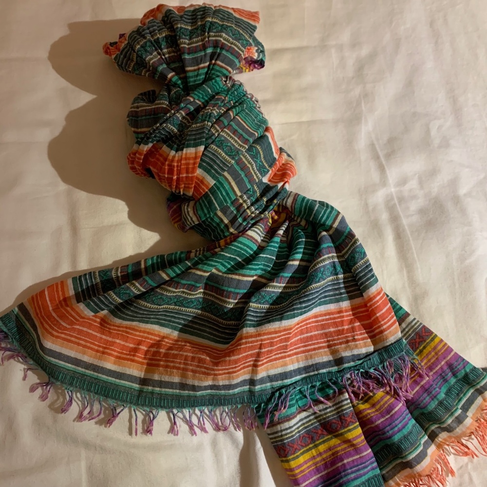 Roots Thin Pattered Scarf